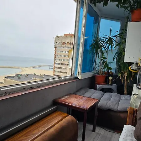 Pe Malul Marii Constanta