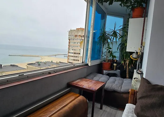 Pe Malul Marii Констанца